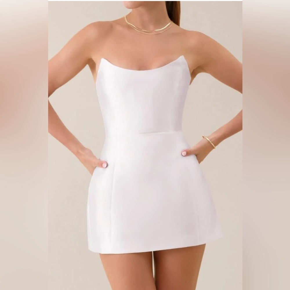 Heiress Beverly Hills Strapless White Mini Dress